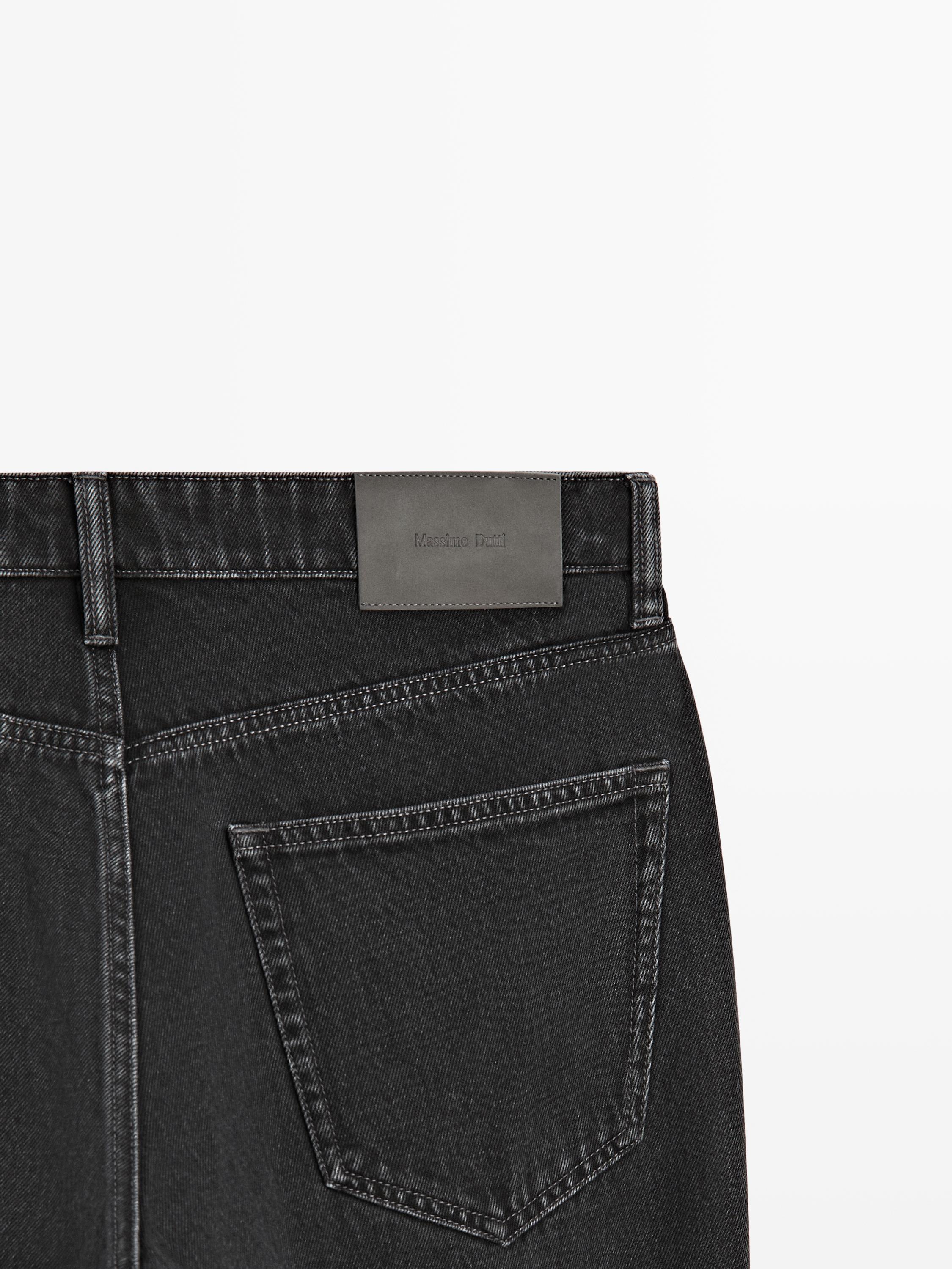 Tapered fit jeans